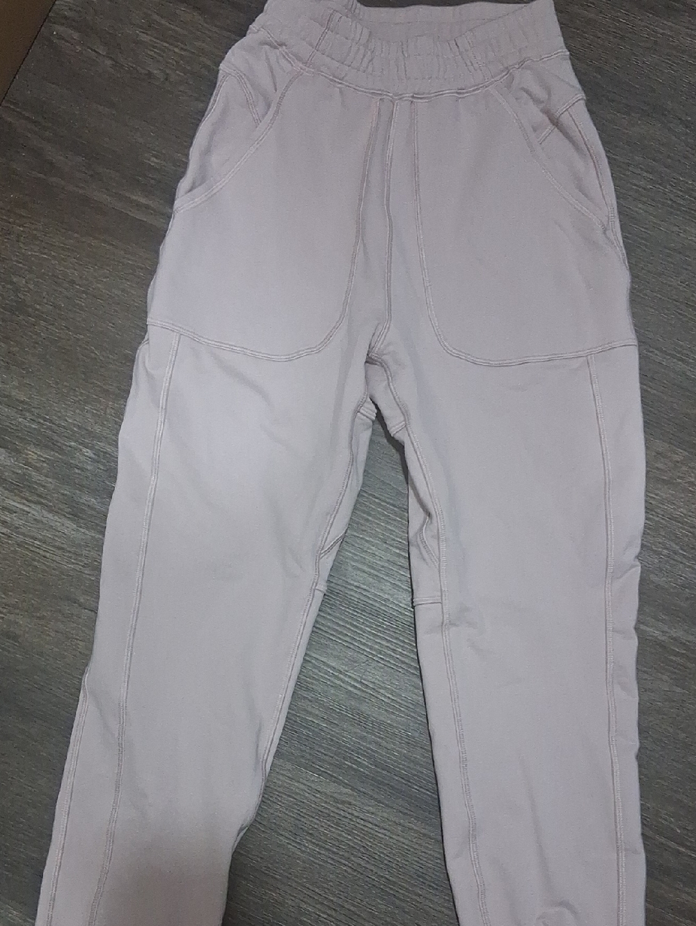lululemon athletica mauve/pale lavender jogger pants